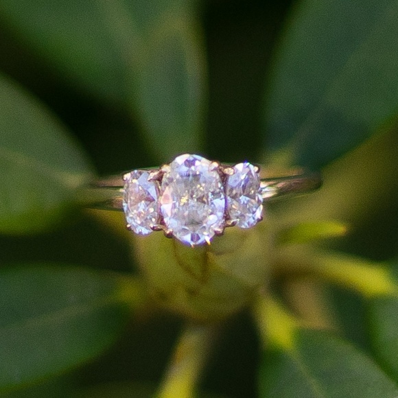 Moissanite Oval Stones Engagement Wedding Ring 14K - Picture 4 of 8